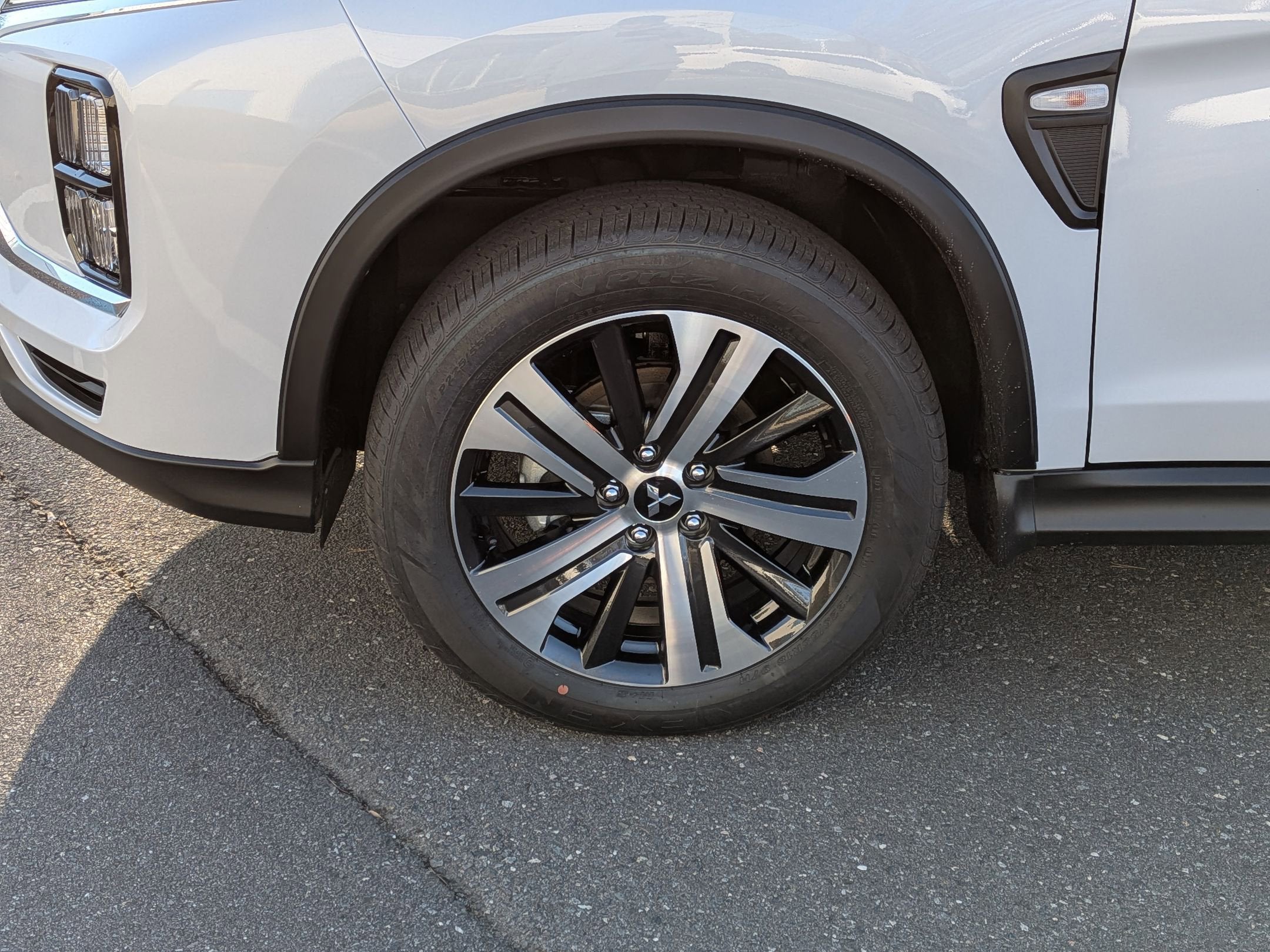 2026 Mitsubishi Outlander Sport ES