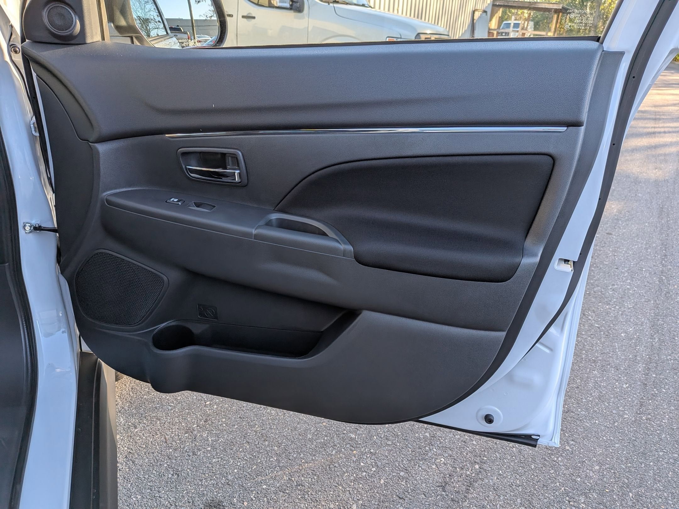 2026 Mitsubishi Outlander Sport ES