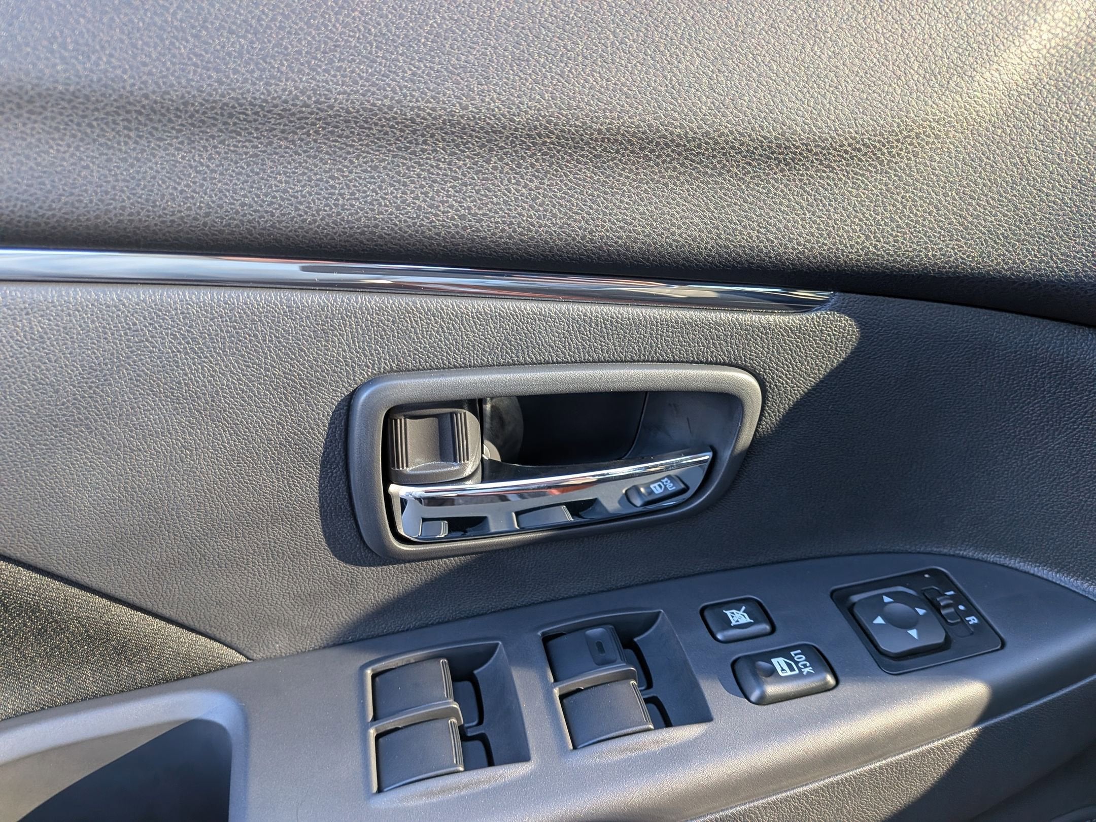 2026 Mitsubishi Outlander Sport ES