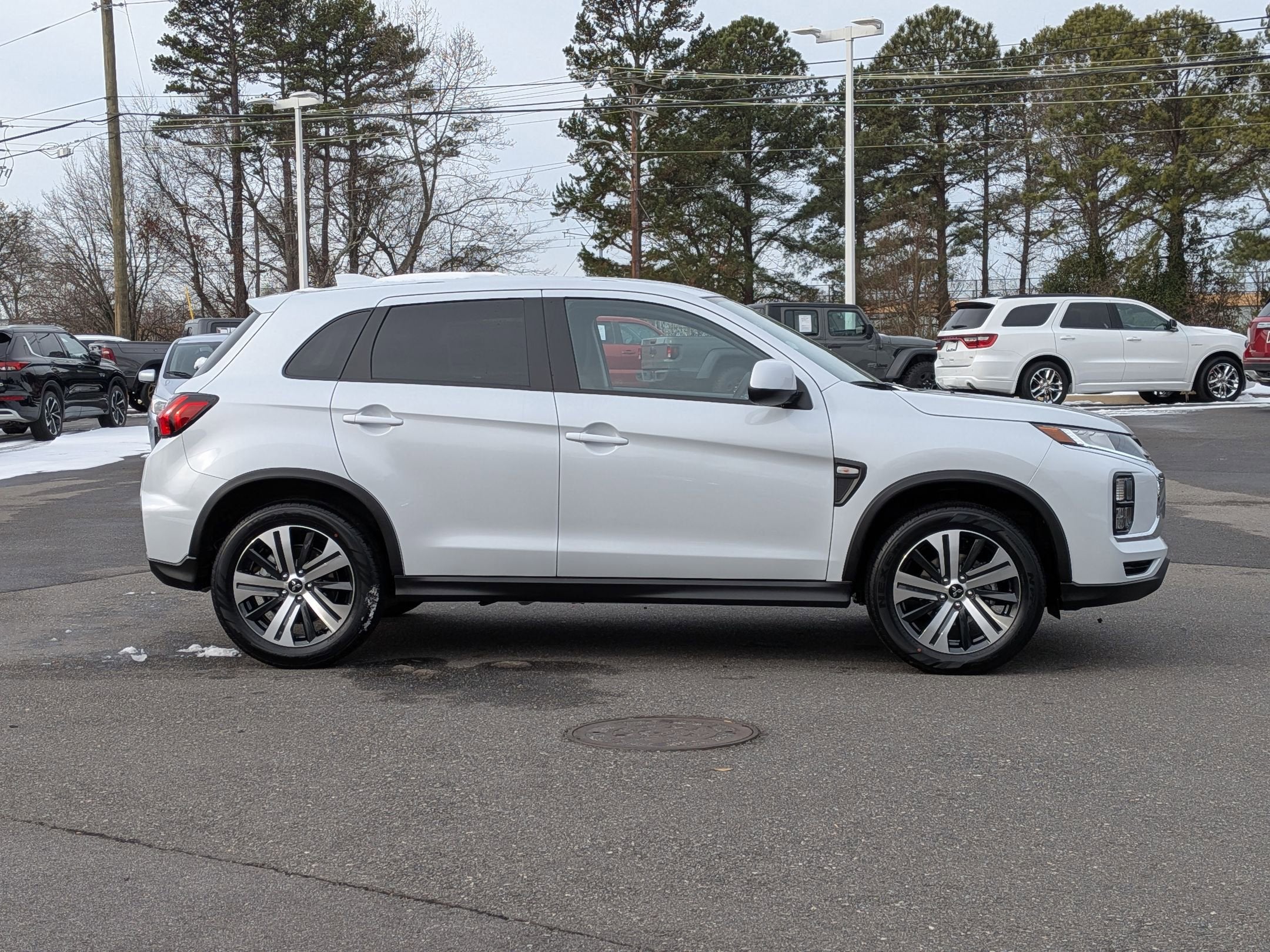 2026 Mitsubishi Outlander Sport ES