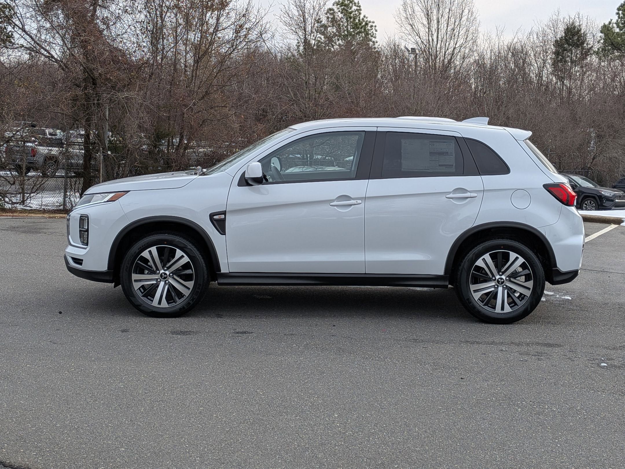 2026 Mitsubishi Outlander Sport ES