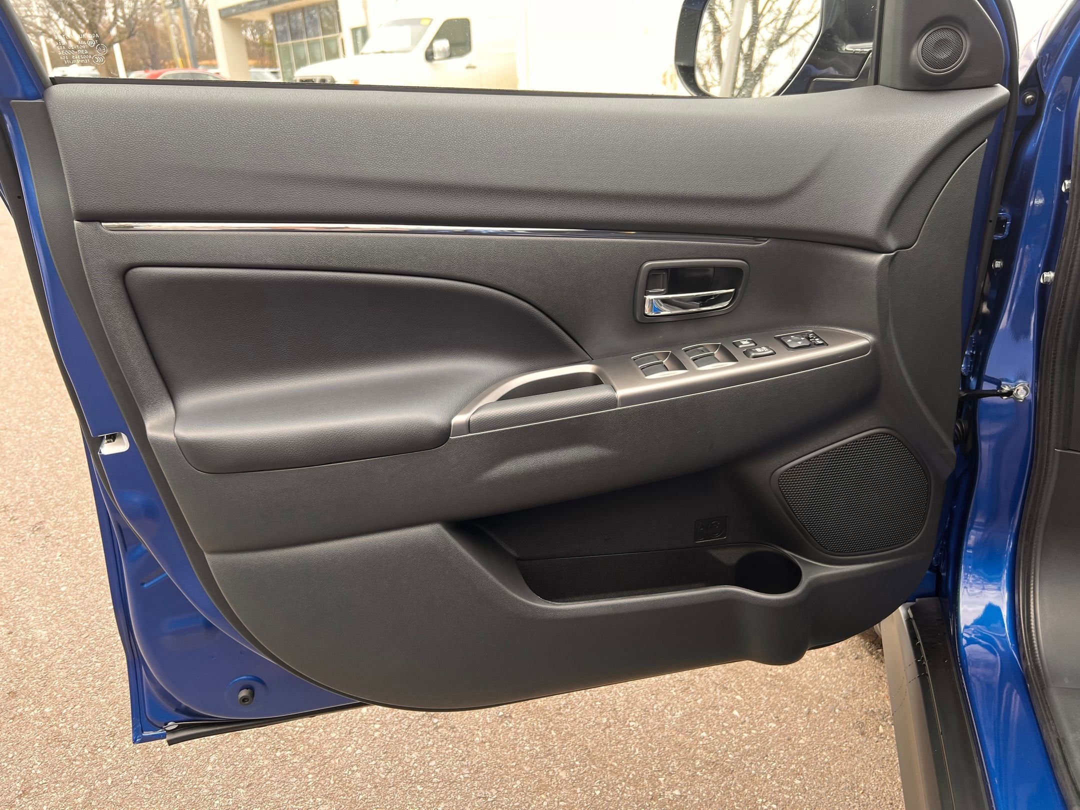 2026 Mitsubishi Outlander Sport SE