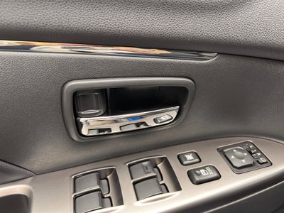 2026 Mitsubishi Outlander Sport SE