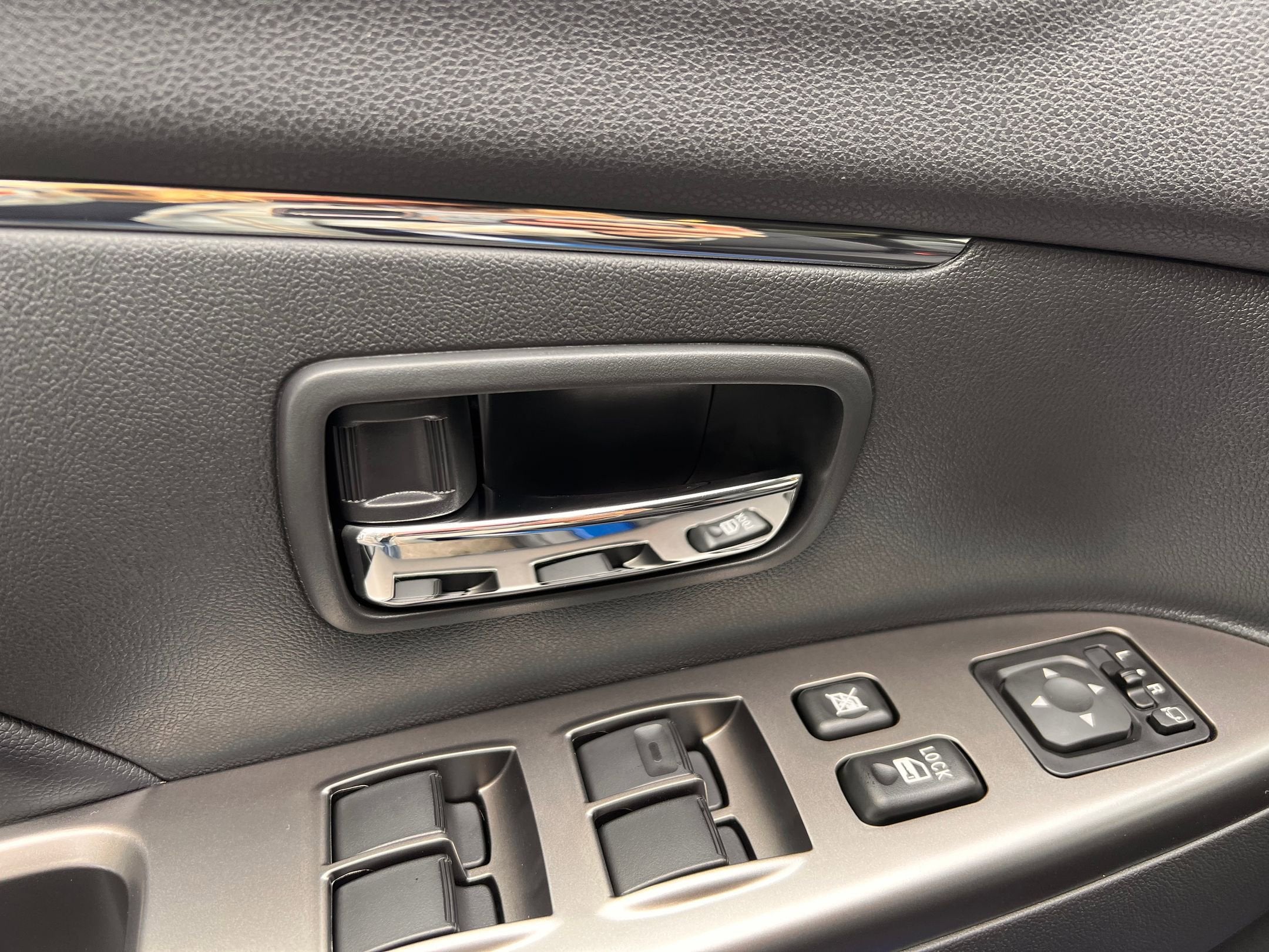 2026 Mitsubishi Outlander Sport SE