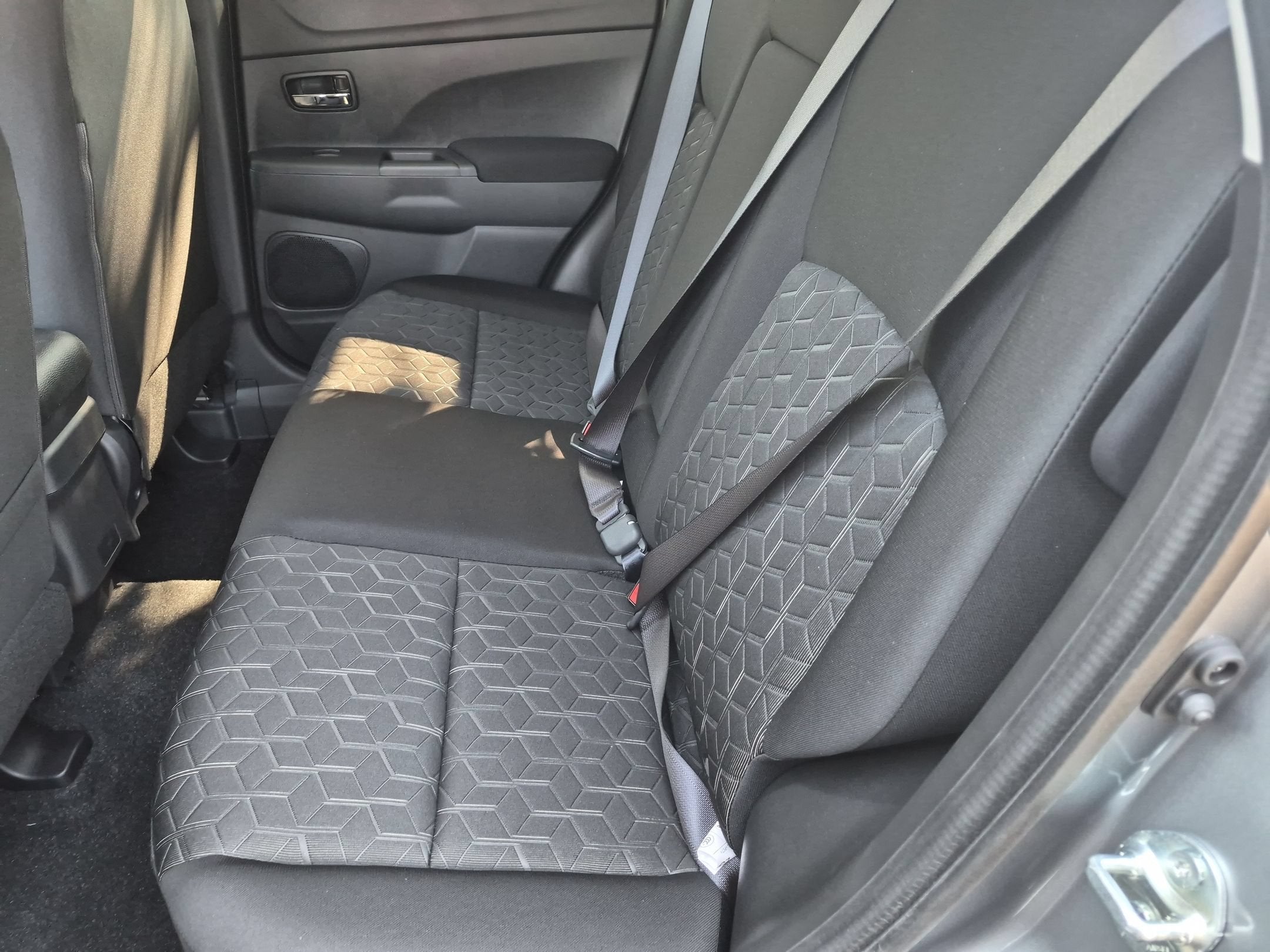 2026 Mitsubishi Outlander Sport ES