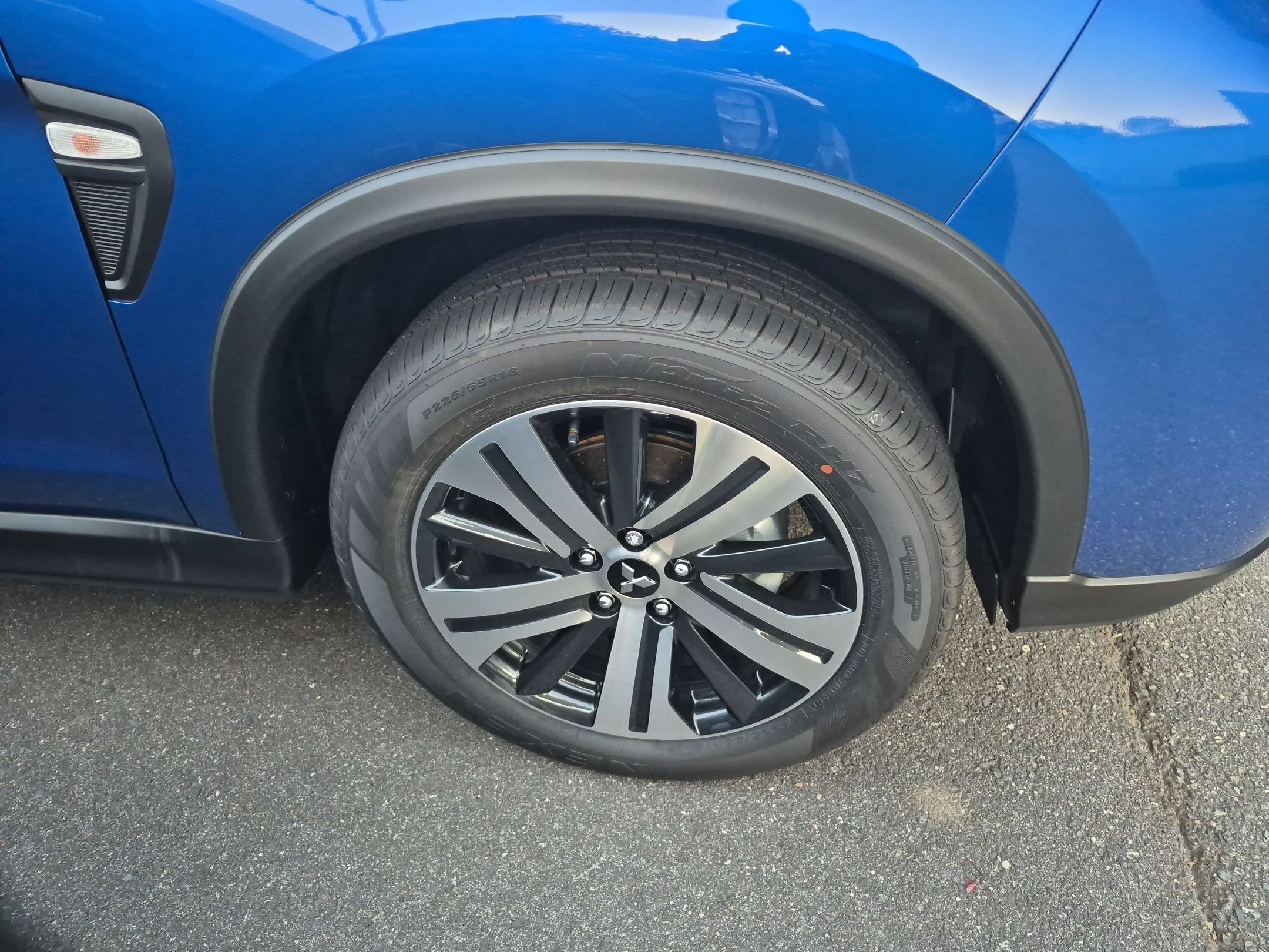 2027 Mitsubishi Outlander Sport ES