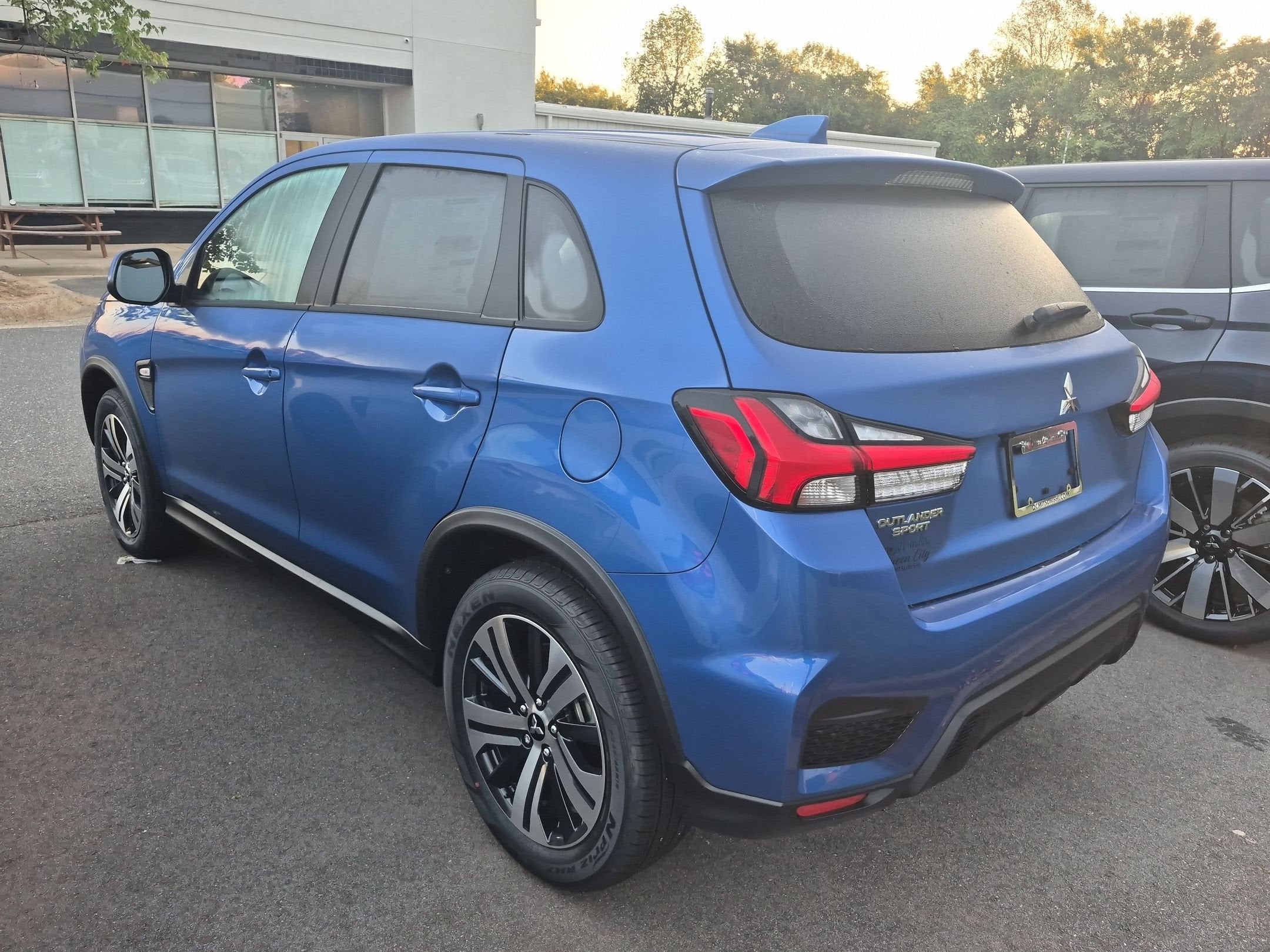 2027 Mitsubishi Outlander Sport ES
