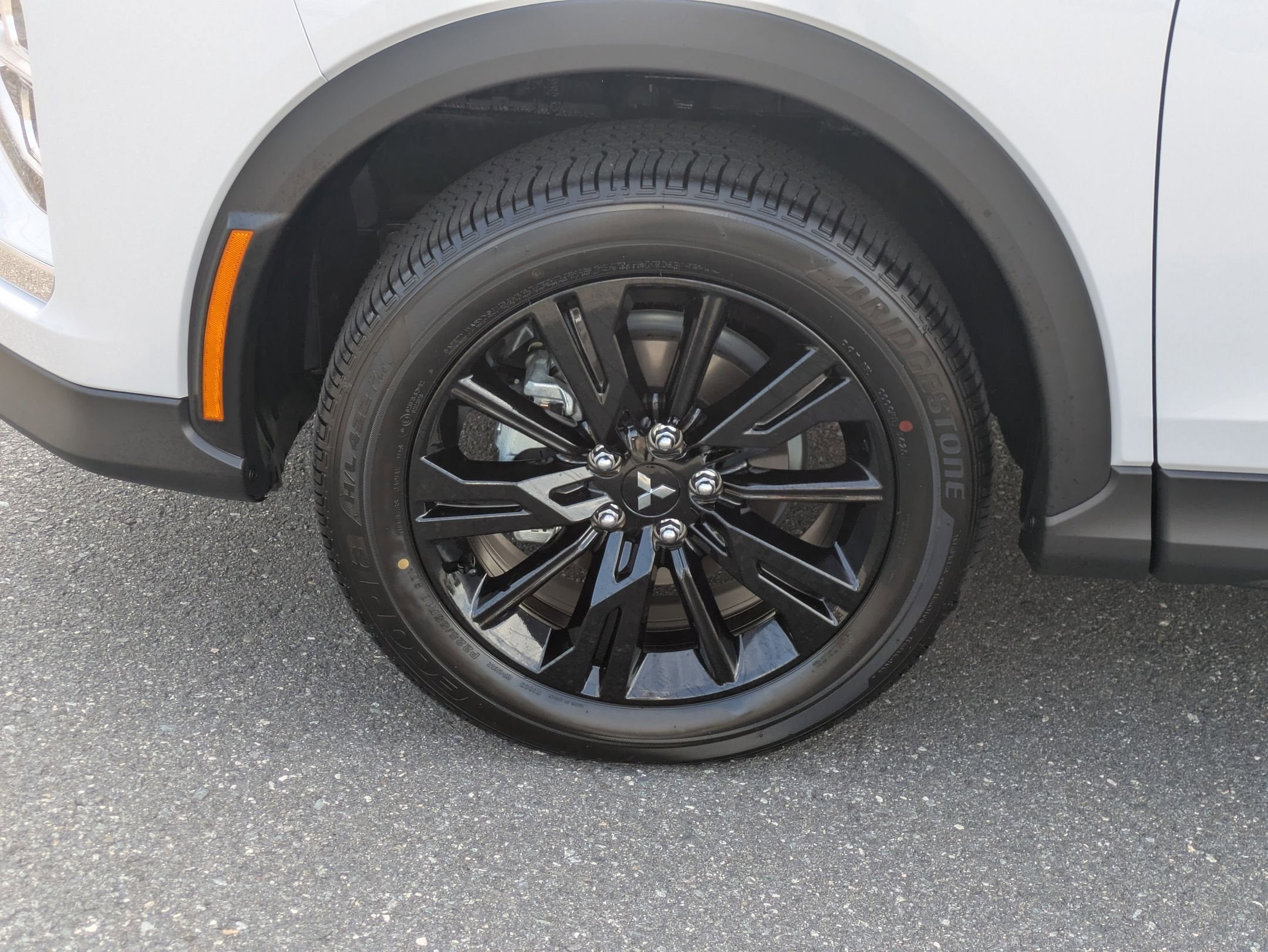 2025 Mitsubishi Eclipse Cross LE