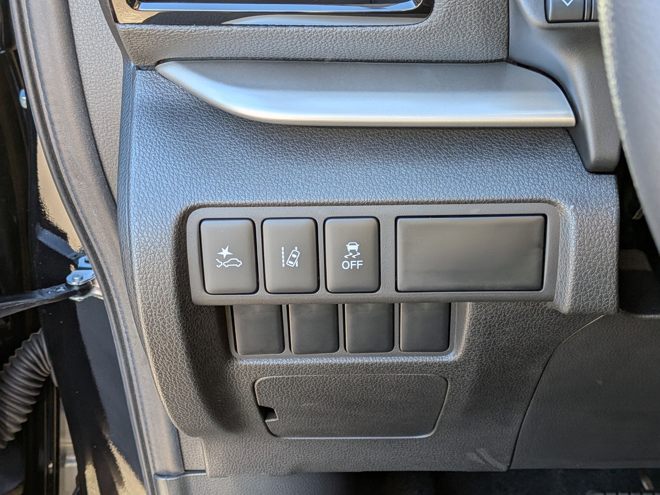 2026 Mitsubishi Eclipse Cross LE