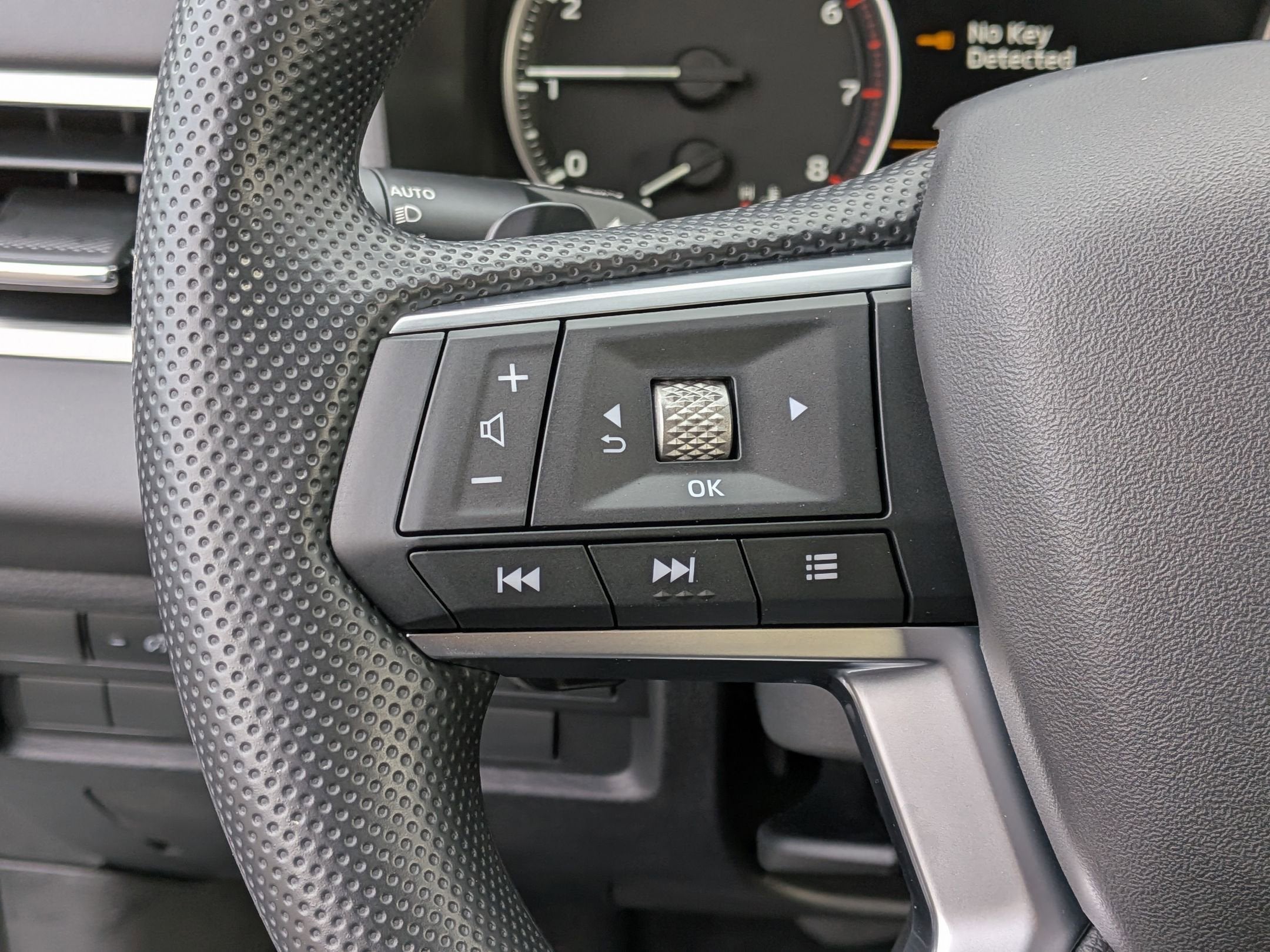 2025 Mitsubishi Outlander ES