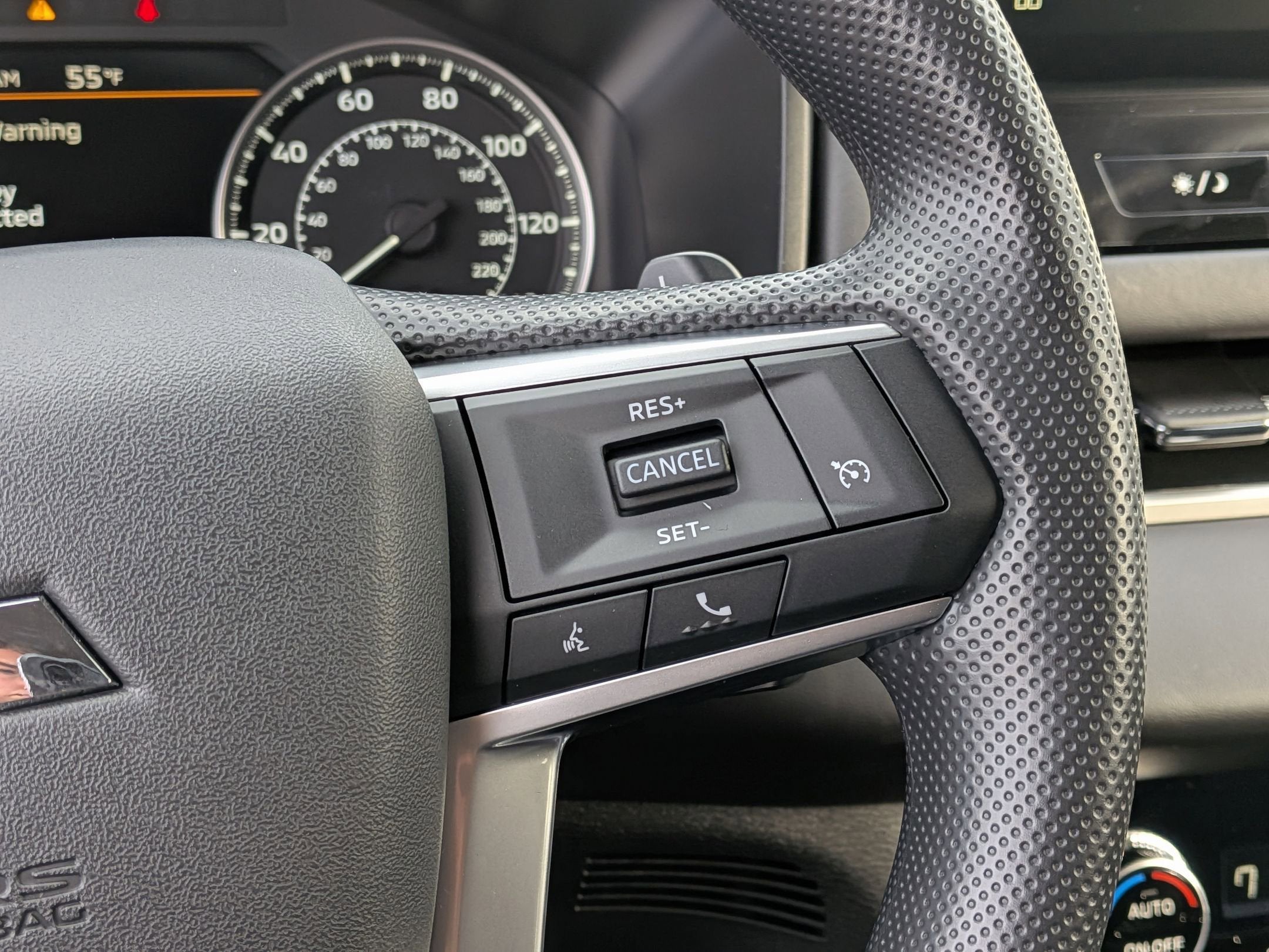 2025 Mitsubishi Outlander ES