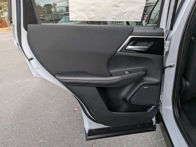 2025 Mitsubishi Outlander ES