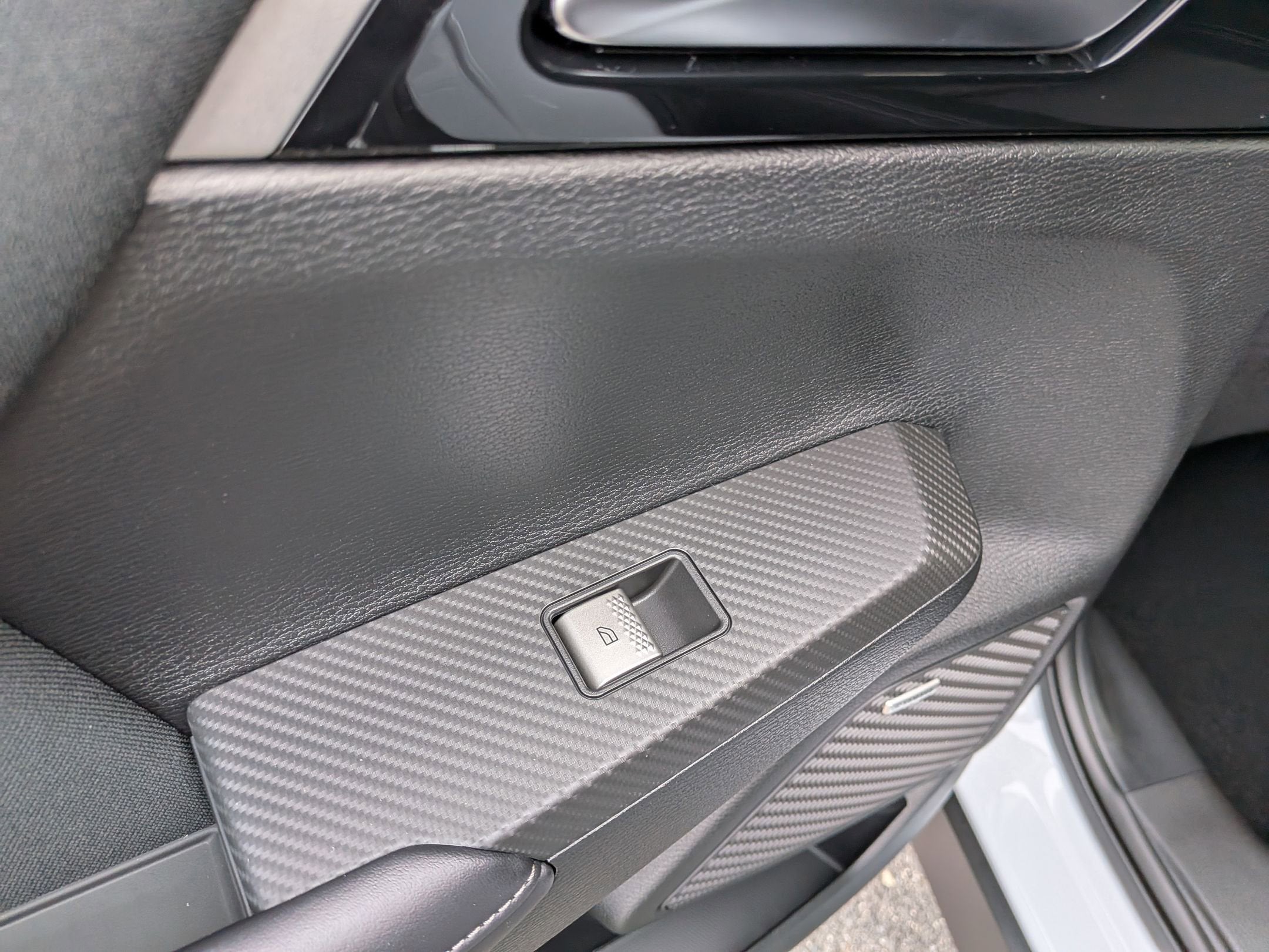 2025 Mitsubishi Outlander ES