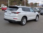 2025 Mitsubishi Outlander ES