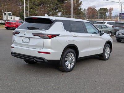 2025 Mitsubishi Outlander ES