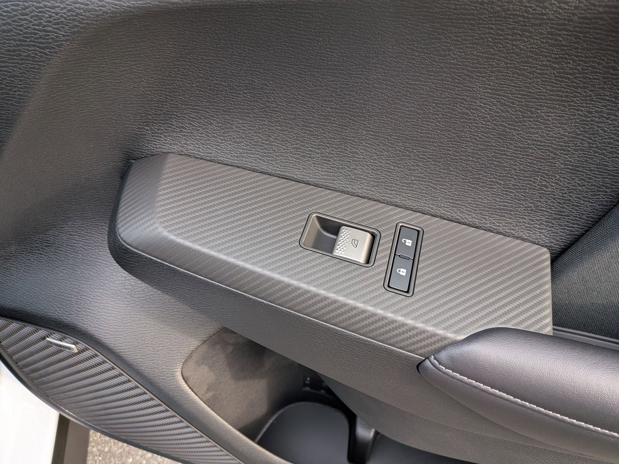 2025 Mitsubishi Outlander ES