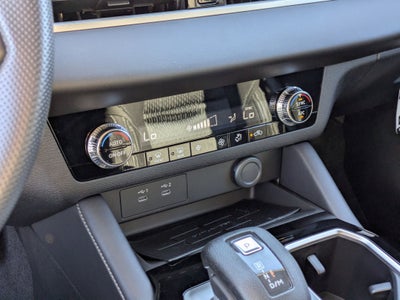 2025 Mitsubishi Outlander ES