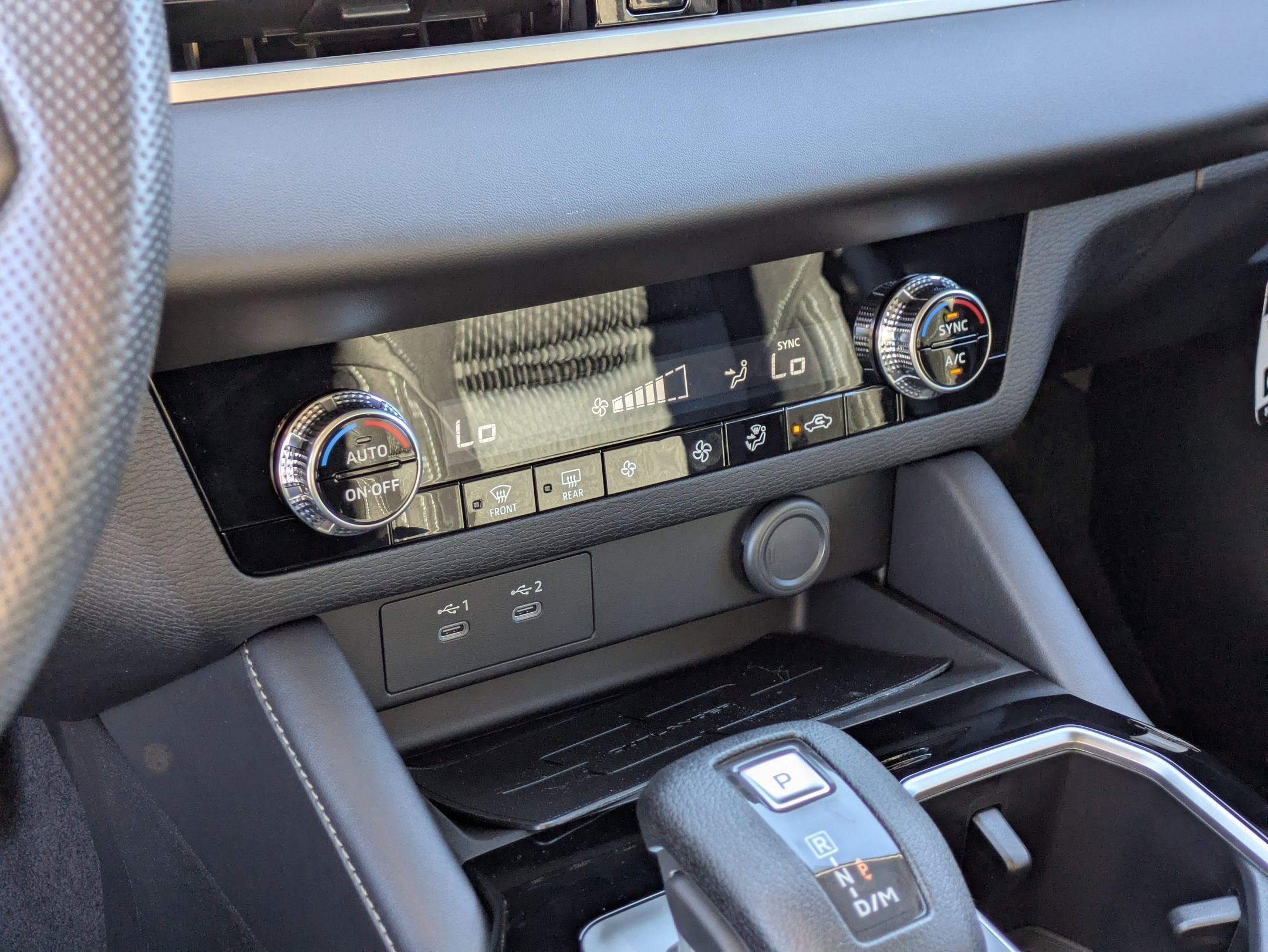 2025 Mitsubishi Outlander ES