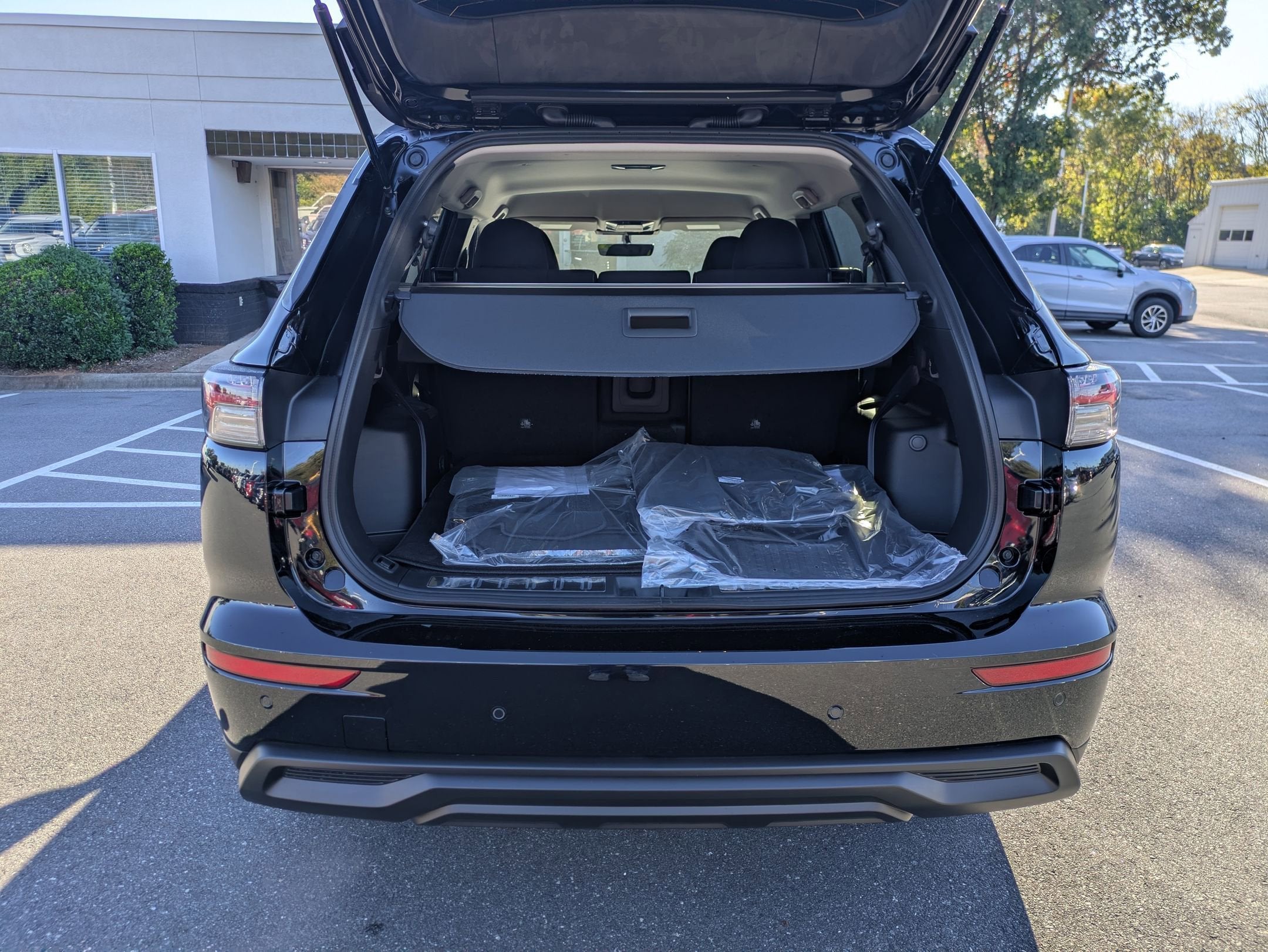 2025 Mitsubishi Outlander ES