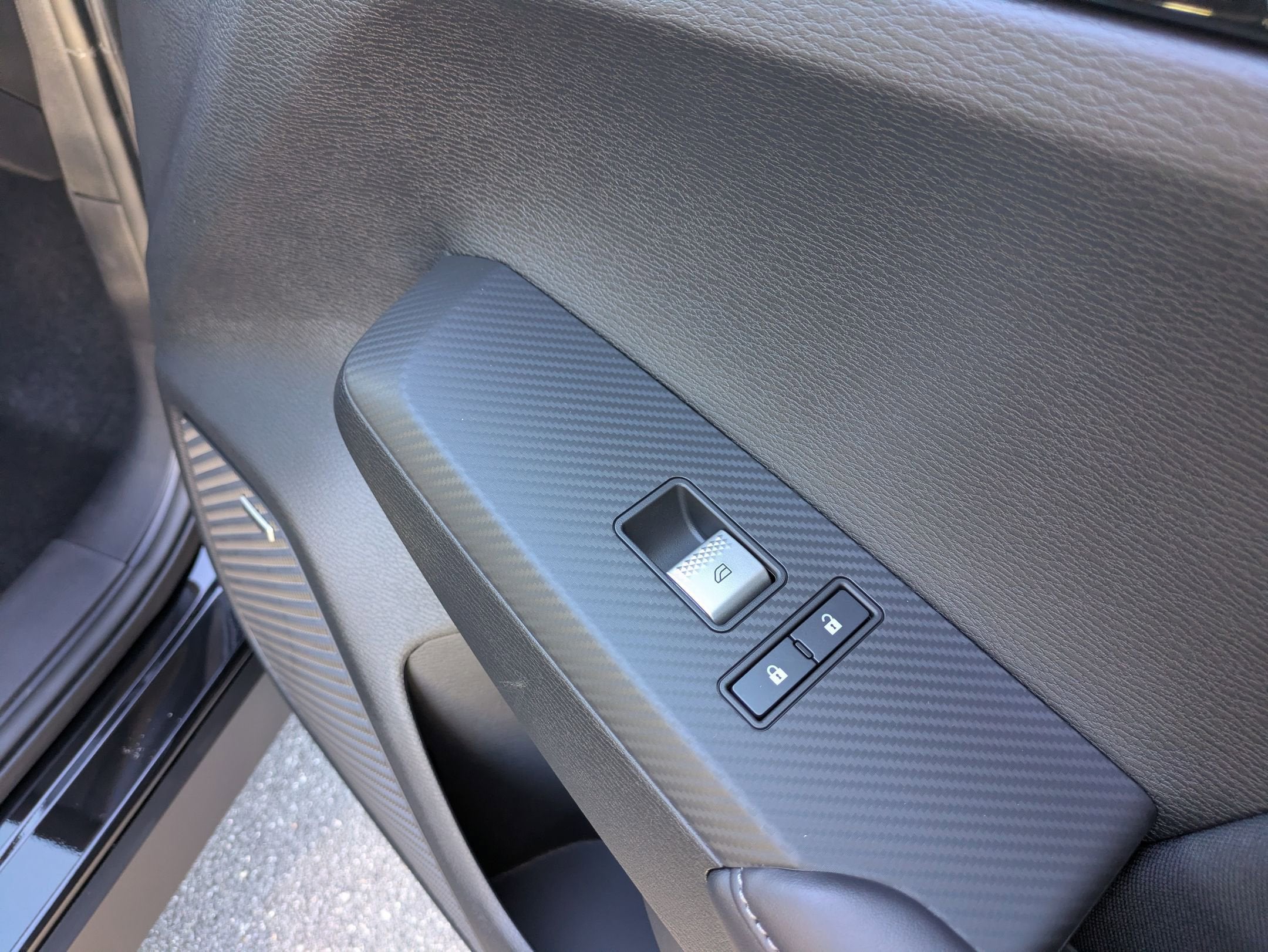 2025 Mitsubishi Outlander ES