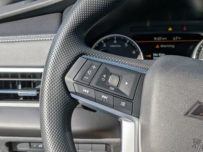 2026 Mitsubishi Outlander ES