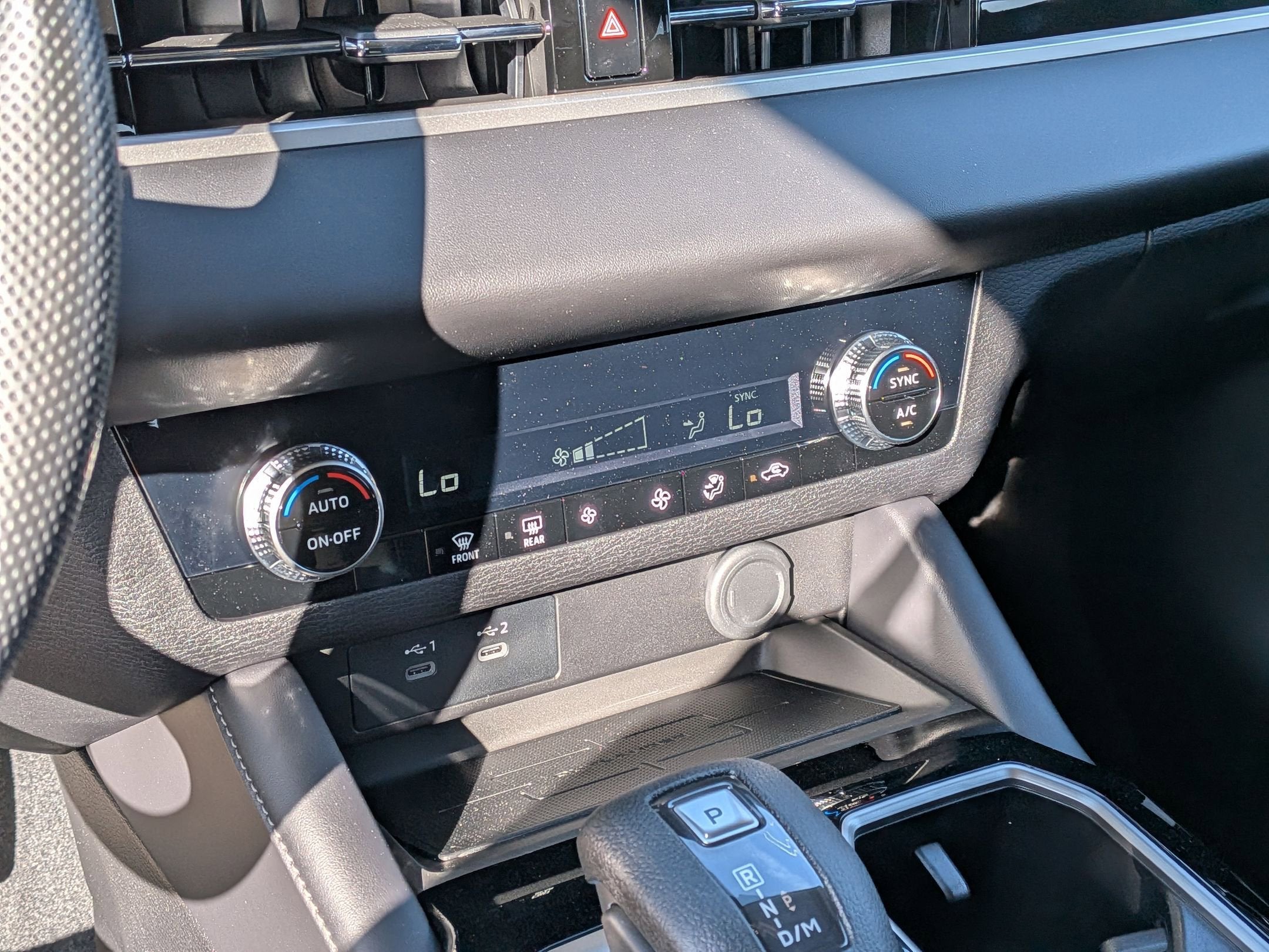 2026 Mitsubishi Outlander ES