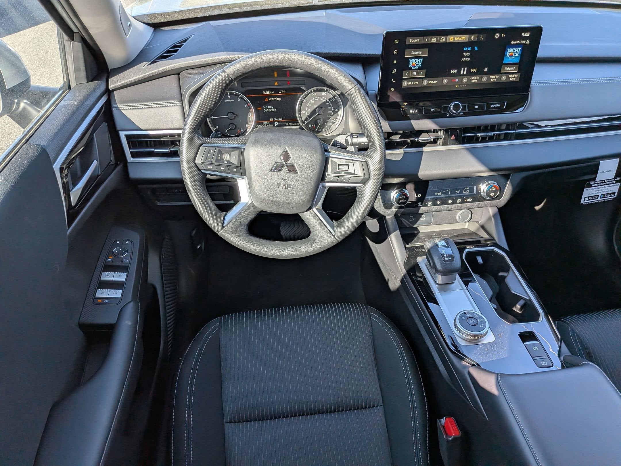 2026 Mitsubishi Outlander ES