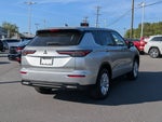 2026 Mitsubishi Outlander ES