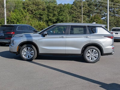 2026 Mitsubishi Outlander ES