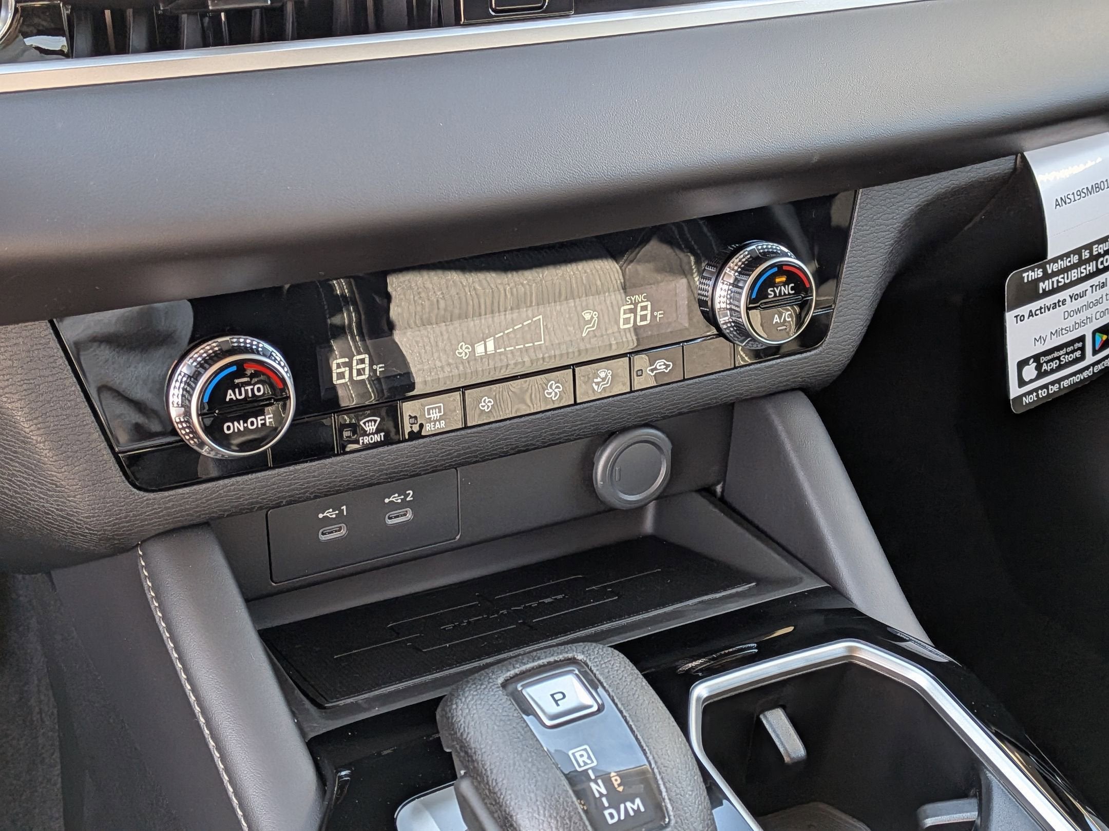 2026 Mitsubishi Outlander ES