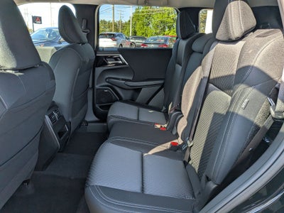 2026 Mitsubishi Outlander ES