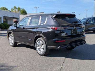 2026 Mitsubishi Outlander ES