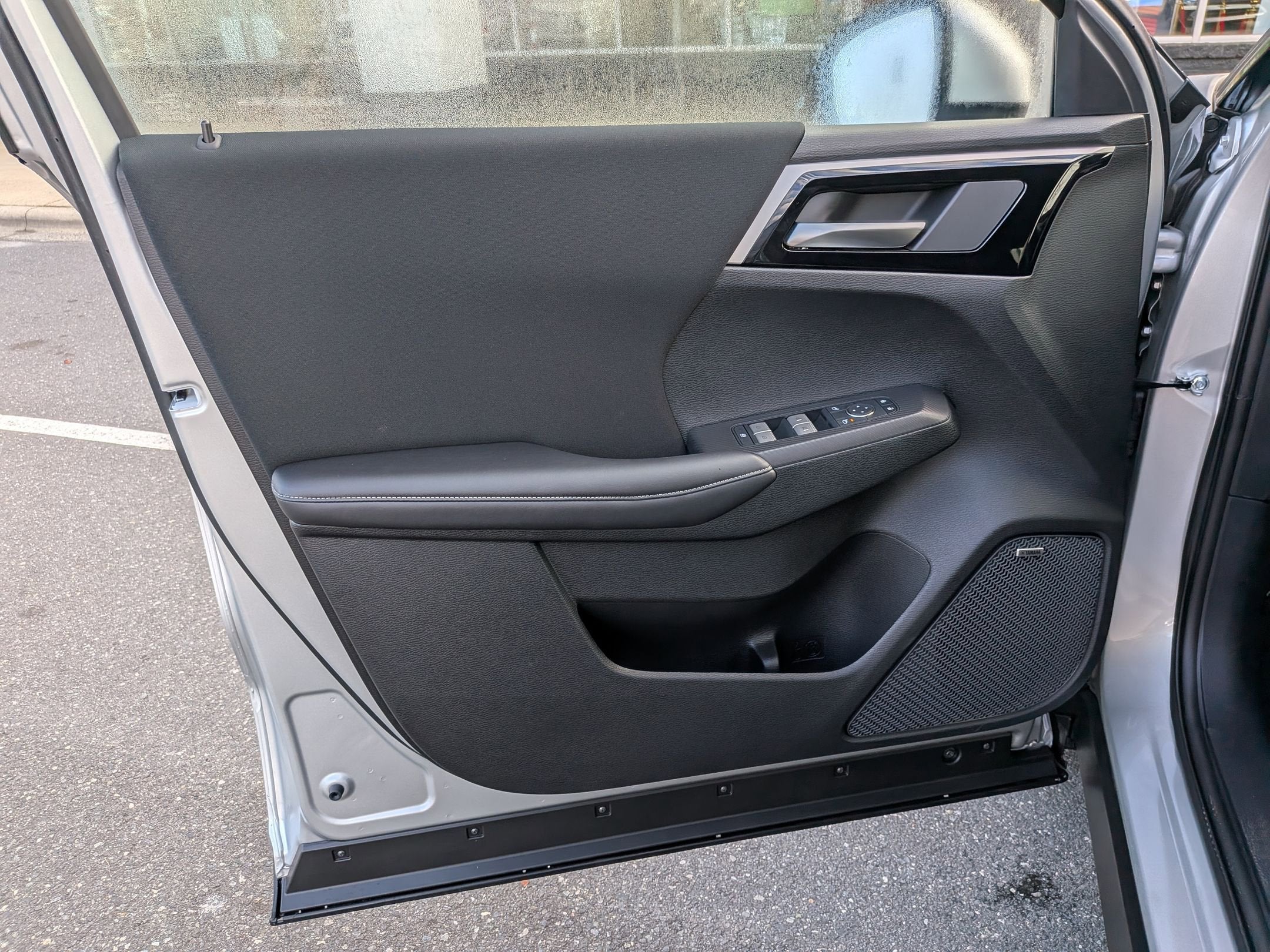 2026 Mitsubishi Outlander ES