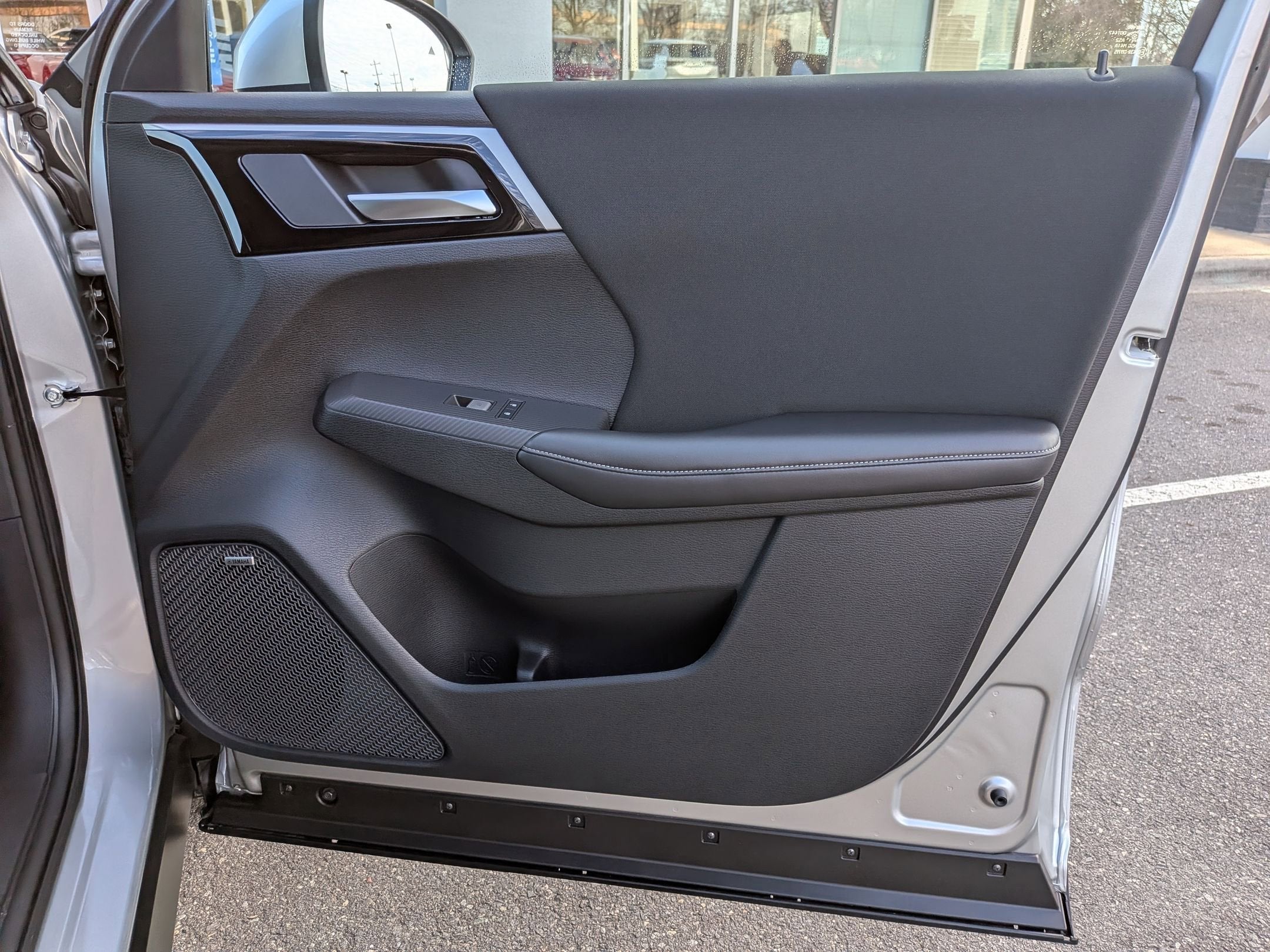 2026 Mitsubishi Outlander ES