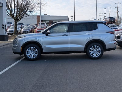 2026 Mitsubishi Outlander ES