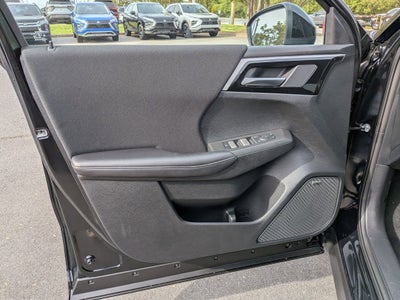 2026 Mitsubishi Outlander ES
