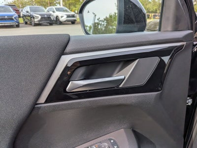 2026 Mitsubishi Outlander ES