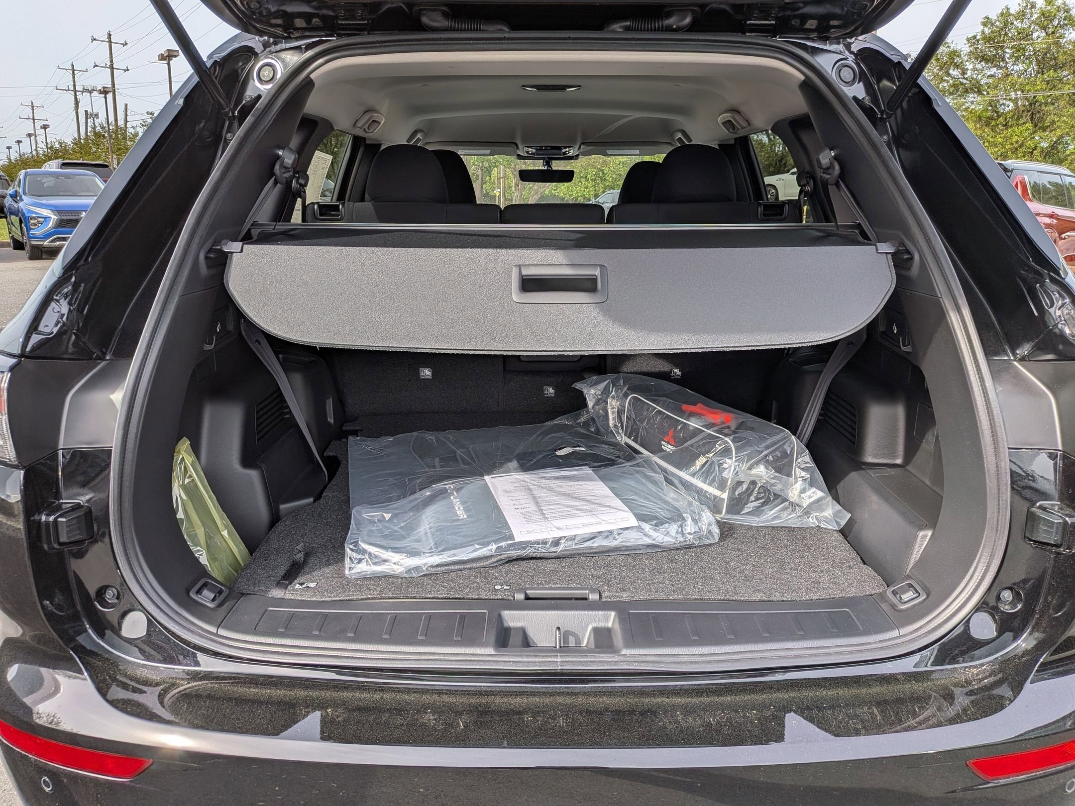 2026 Mitsubishi Outlander ES
