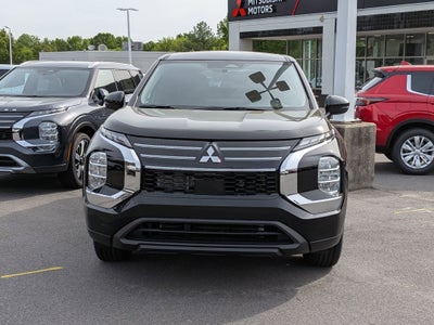 2026 Mitsubishi Outlander ES