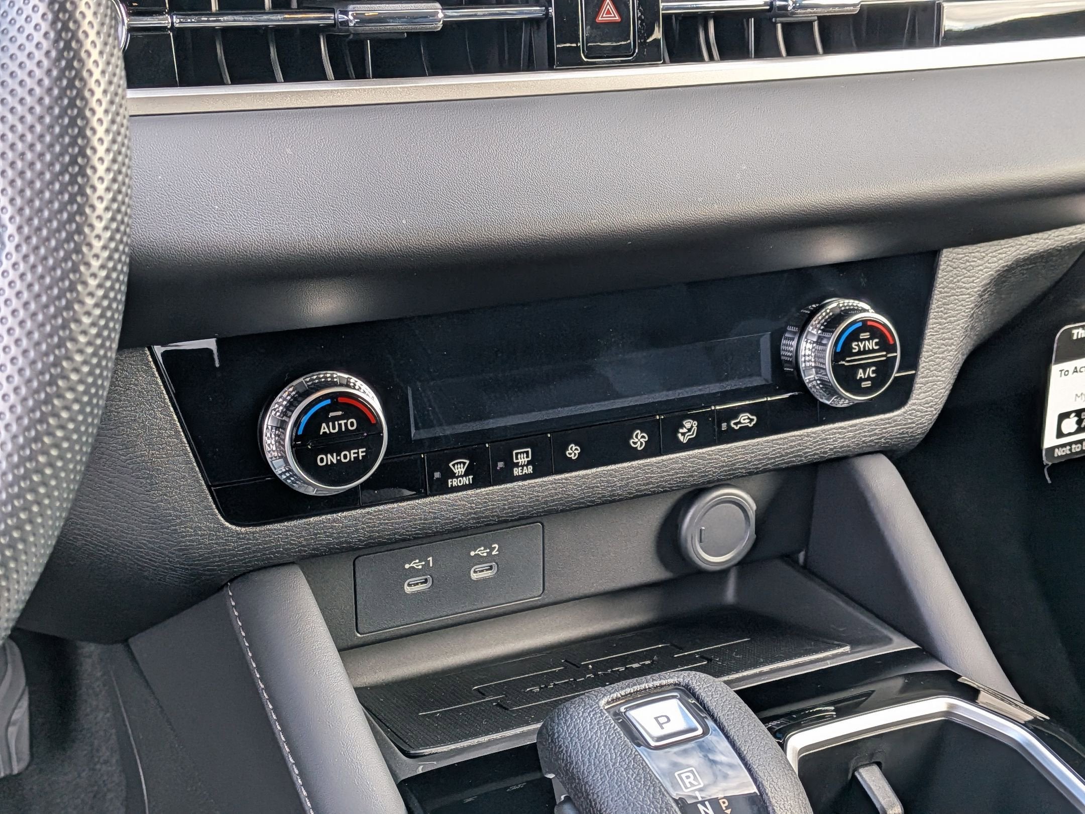 2026 Mitsubishi Outlander ES