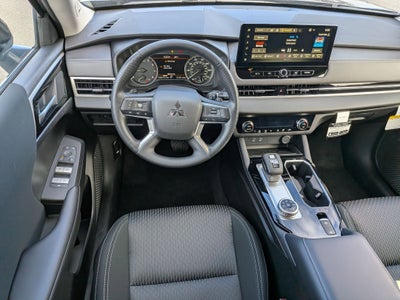 2026 Mitsubishi Outlander ES