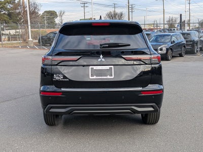 2026 Mitsubishi Outlander ES