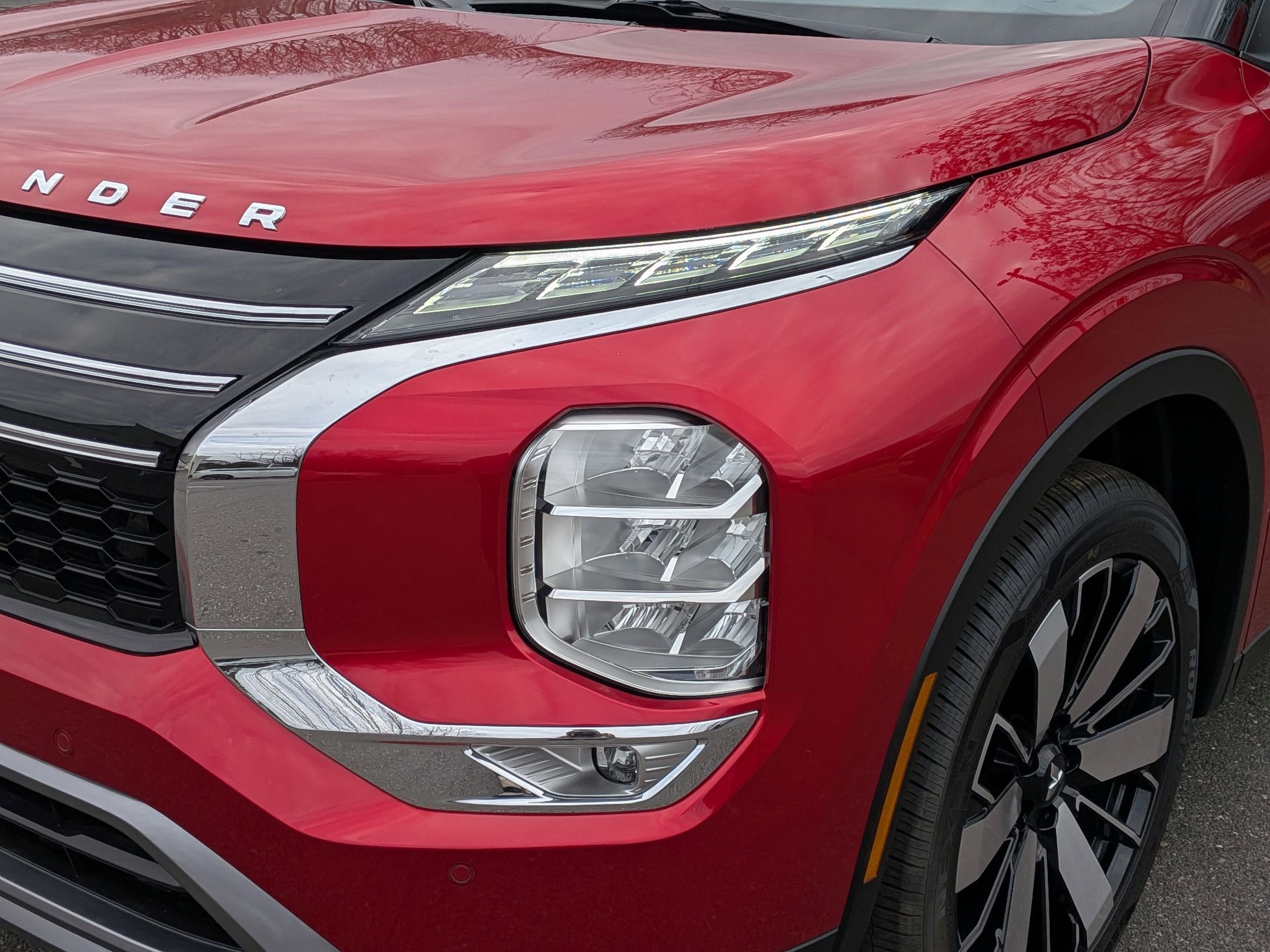 2025 Mitsubishi Outlander SE