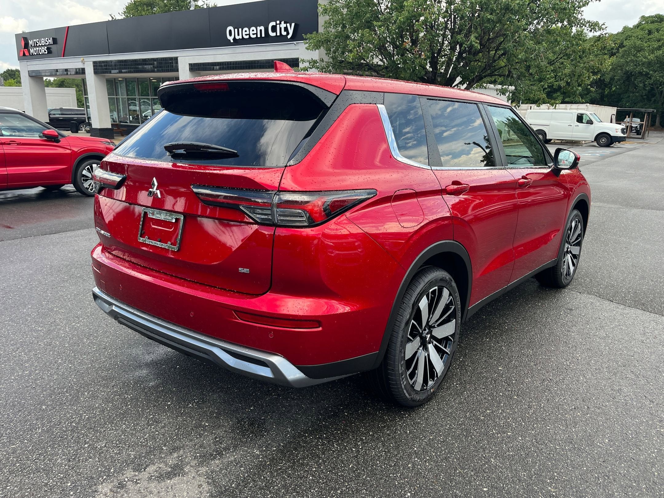 2025 Mitsubishi Outlander SE