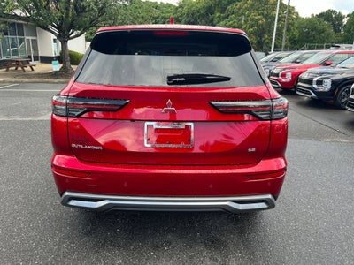 2025 Mitsubishi Outlander SE