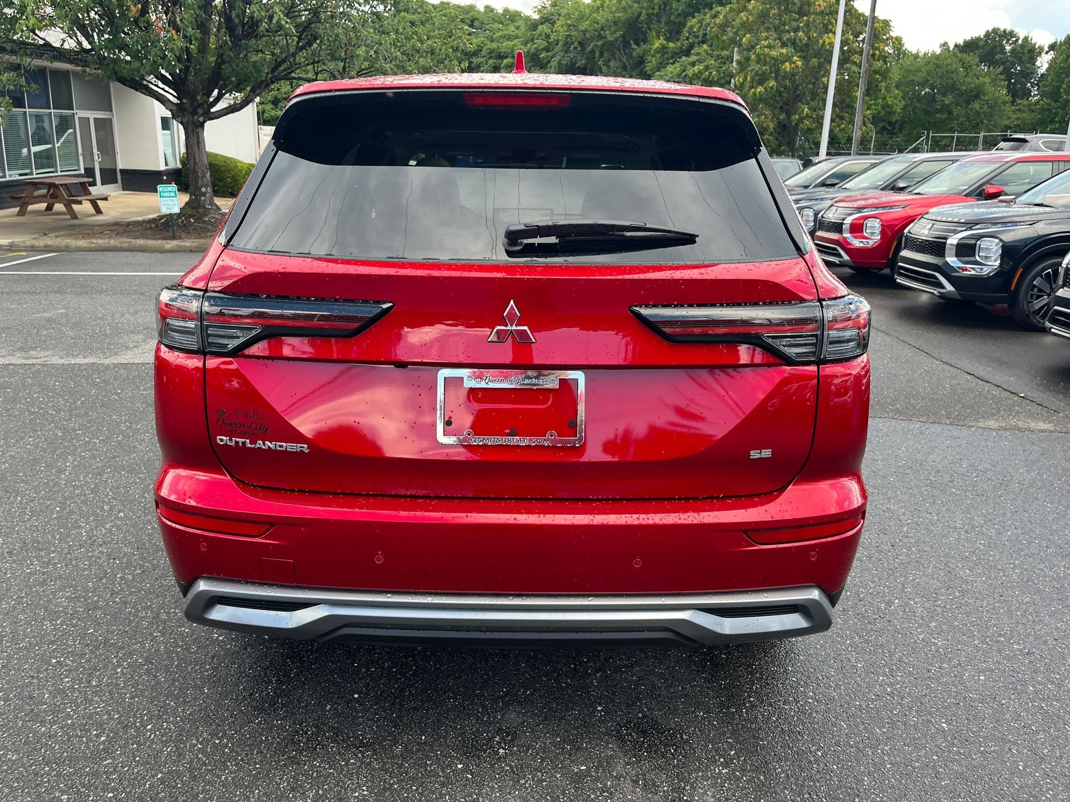 2025 Mitsubishi Outlander SE