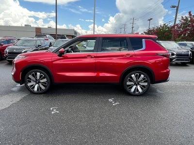 2025 Mitsubishi Outlander SE