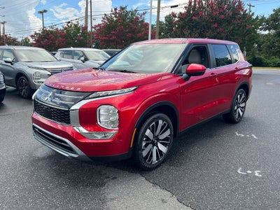 2025 Mitsubishi Outlander SE