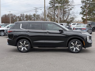 2025 Mitsubishi Outlander SE