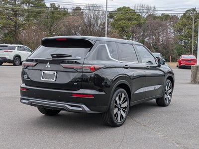 2025 Mitsubishi Outlander SE